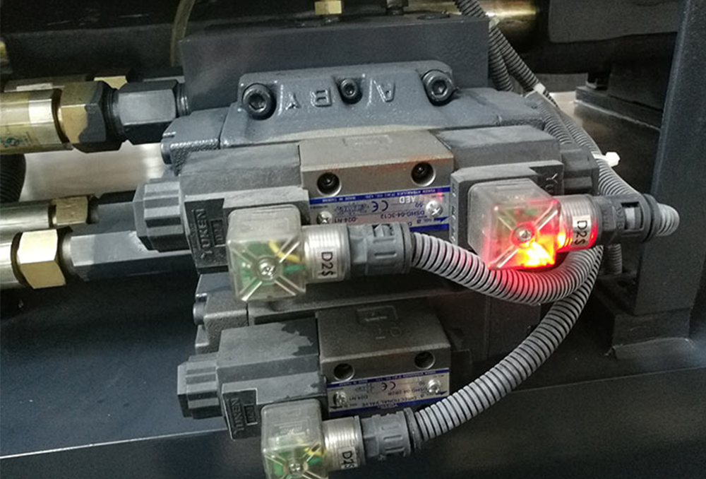 自动高容量塑料注塑机的宠物预成型